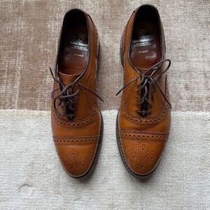 Allen Edmonds Men’s Leather Oxford Dress Shoes – (Size 8)